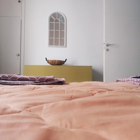 Experience An Easy Living Place Downtown In Атина Екстериор снимка