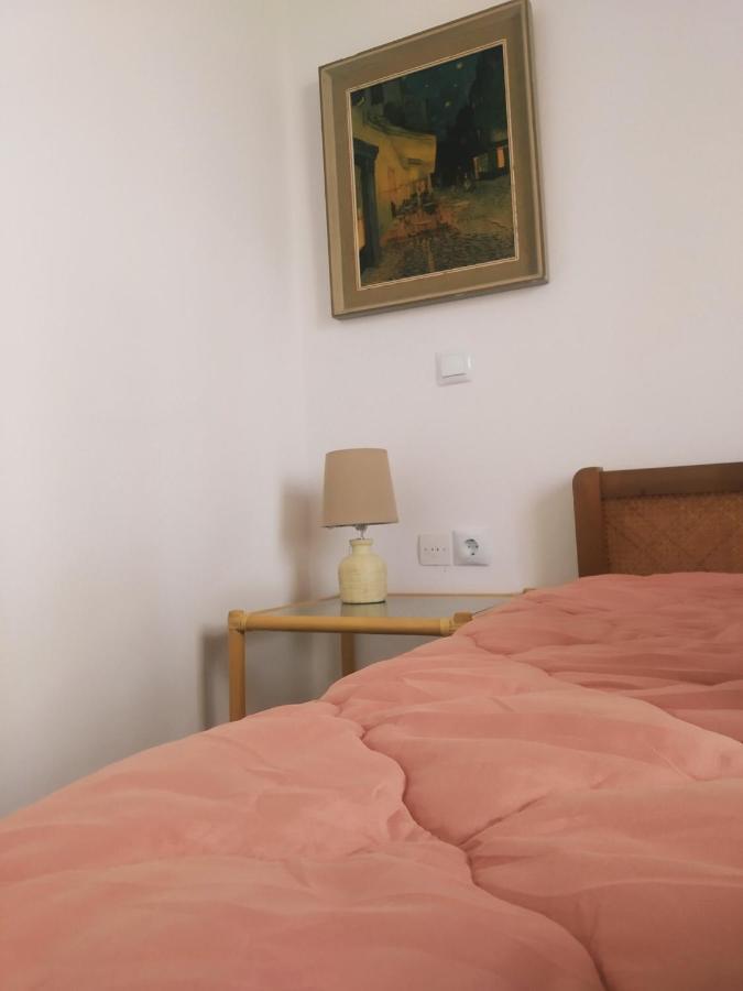 Experience An Easy Living Place Downtown In Атина Екстериор снимка